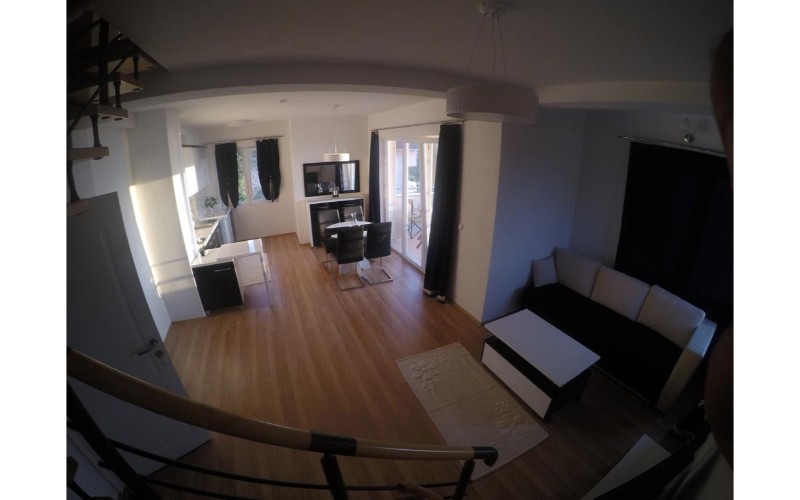 3-Apartment with Lake View